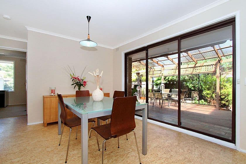 17 Henricks Court, MILL PARK VIC 3082, Mill Park - Thumbnail 3