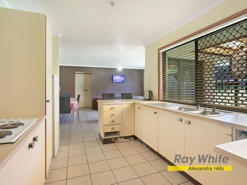 42 Cumberland Drive, Alexandra Hills QLD 4161, Alexandra Hills - Thumbnail 2