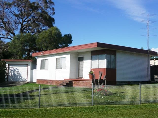 2 Shropshire Street, GOROKAN NSW 2263, Gorokan - Image 1