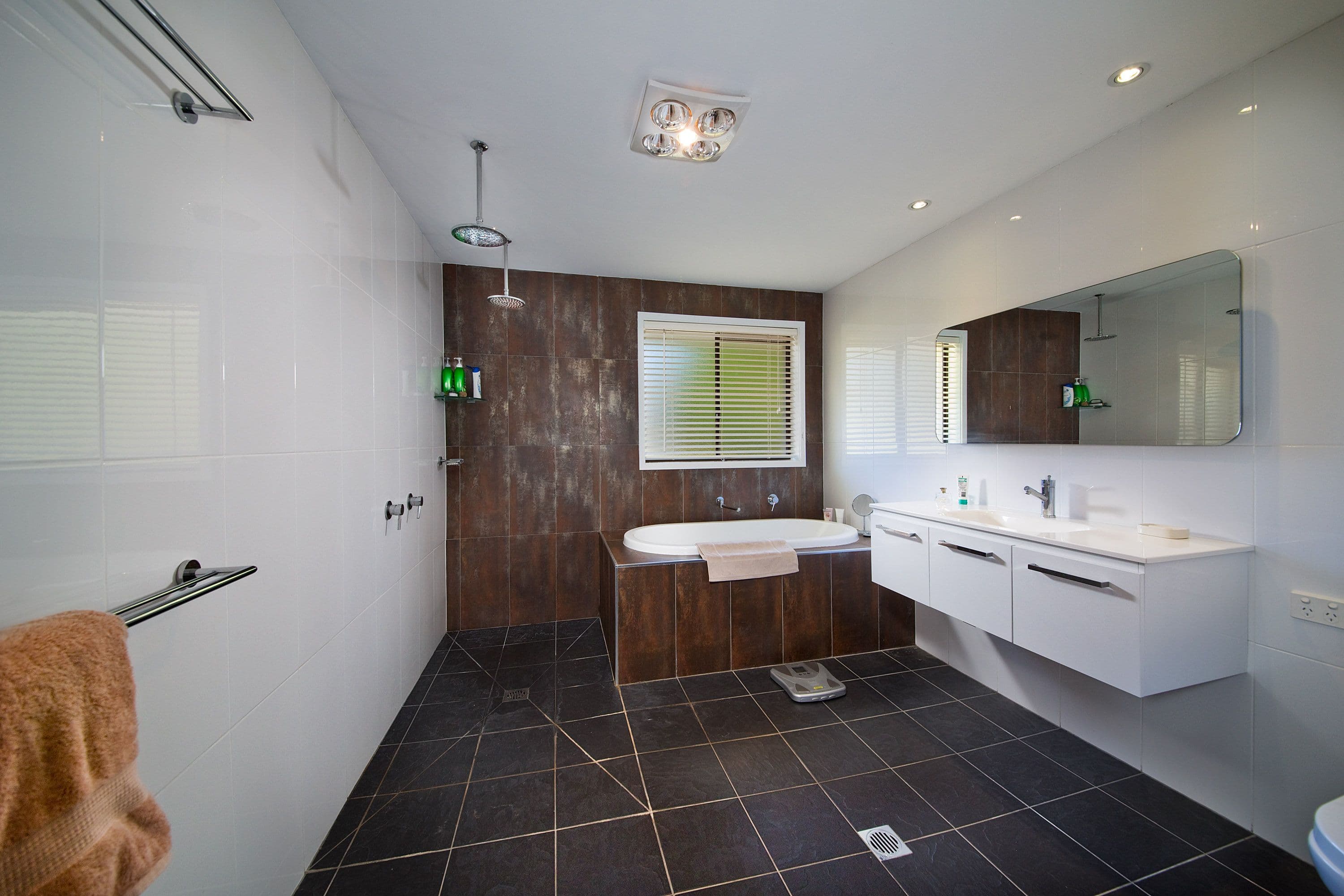 24 Kenny Street, Mount Victoria - Thumbnail 6