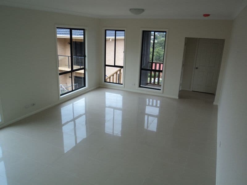 32a Bruce Street, UNANDERRA NSW 2526, Unanderra - Thumbnail 2