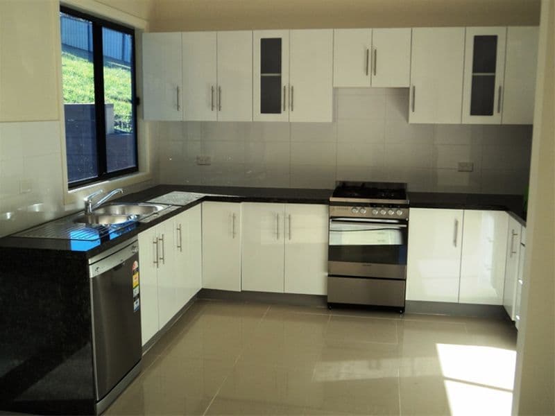 32a Bruce Street, UNANDERRA NSW 2526, Unanderra - Thumbnail 4