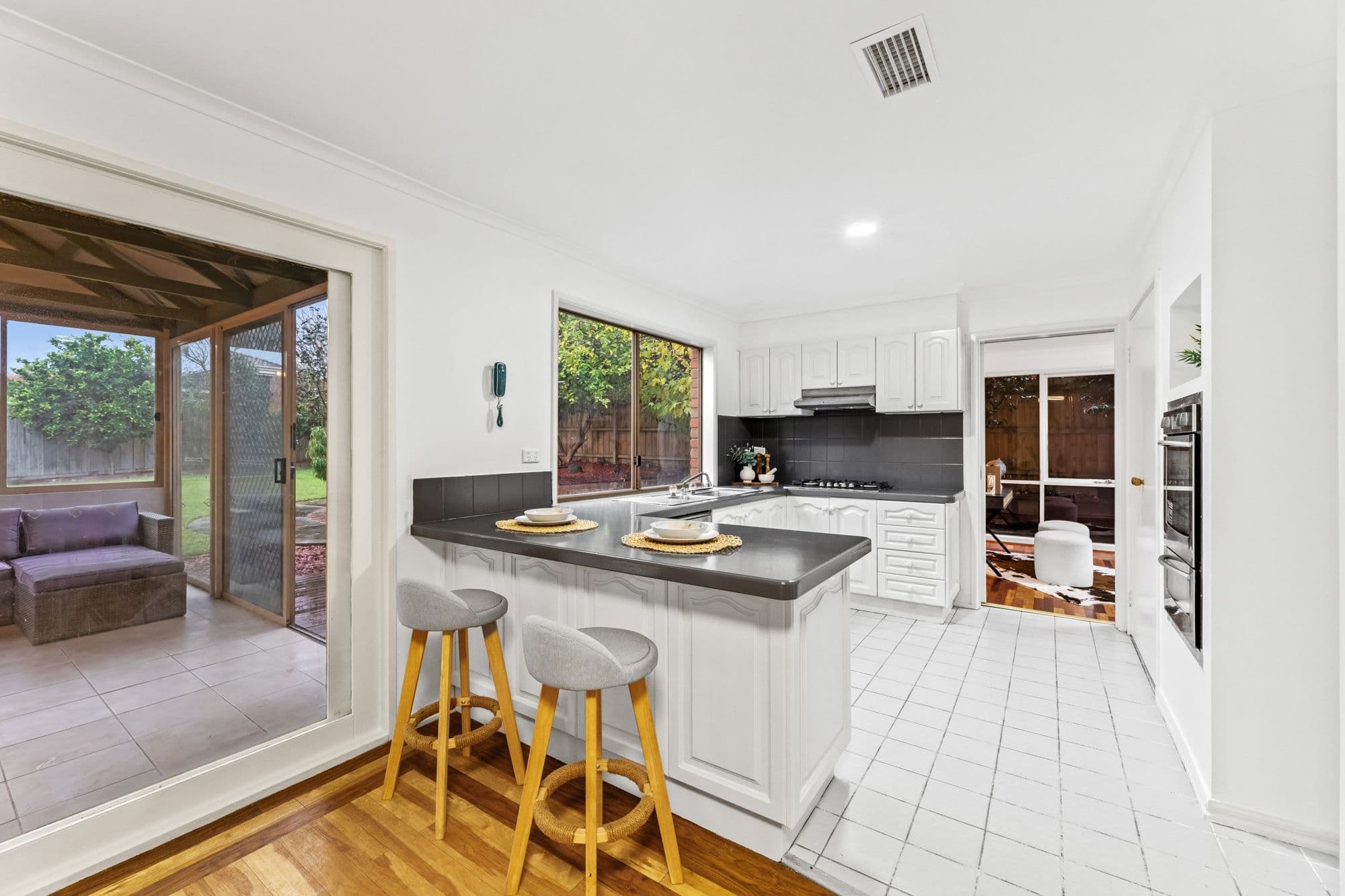 3 Liddamore Court, Rowville VIC 3178, Rowville - Thumbnail 4