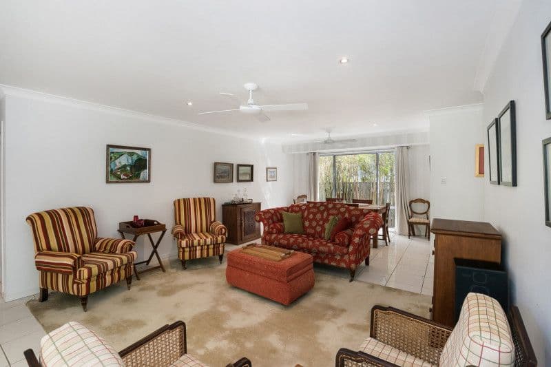 8 Serene Place, Fig Tree Pocket QLD 4069, Fig Tree Pocket - Thumbnail 8