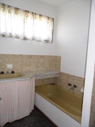 26 Priestley Crescent, SEYMOUR VIC 3660, Seymour - Thumbnail 4