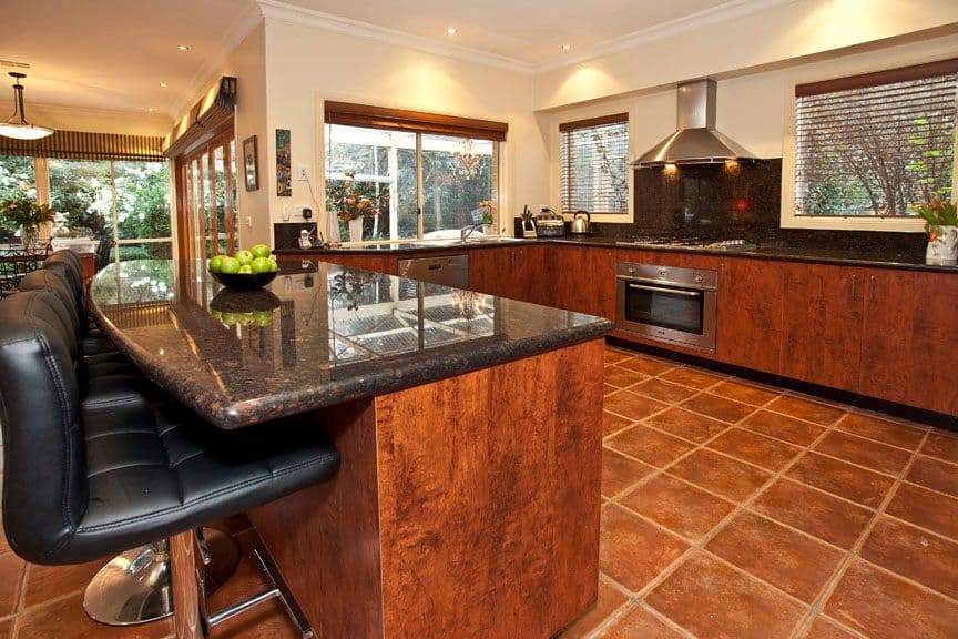 5 Milbrey Close, WANTIRNA SOUTH VIC 3152, Wantirna South - Thumbnail 6
