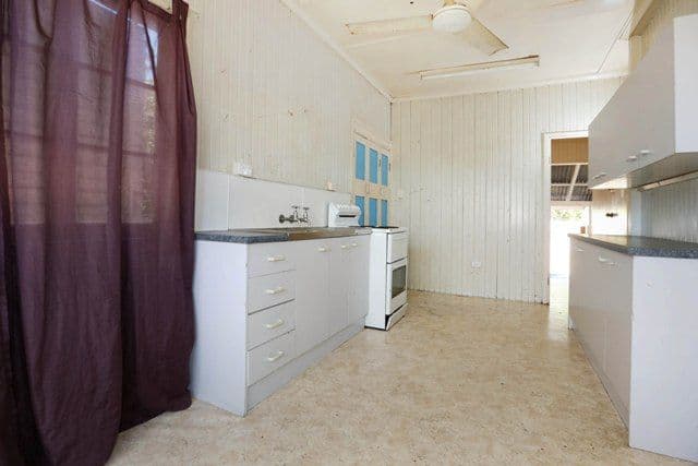 25 Sunderland Street, GARBUTT QLD 4814, Garbutt - Thumbnail 2
