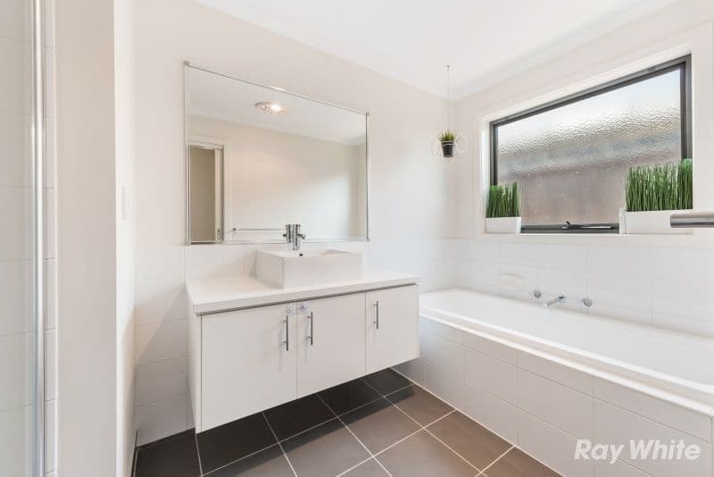 6 Glastonbury Close, Bannockburn VIC 3331, Bannockburn - Thumbnail 7