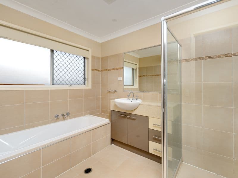 8 Lamona Circuit, SUNNYBANK HILLS QLD 4109, Sunnybank Hills - Thumbnail 7