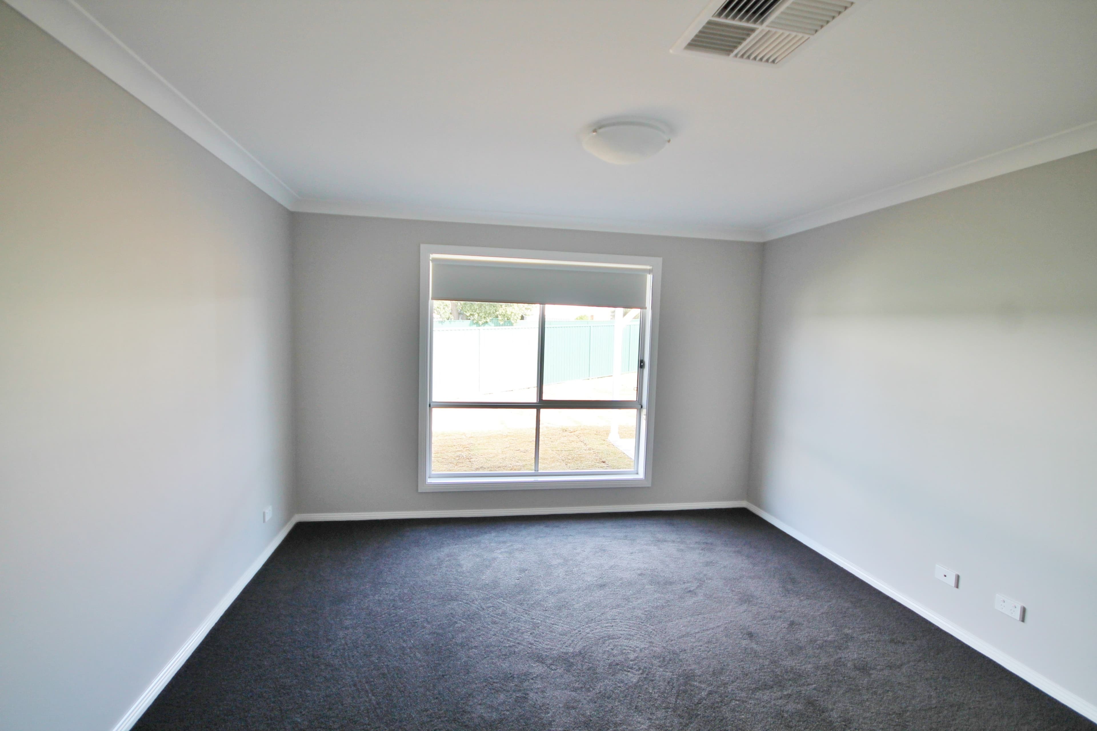 8 Molloy Place, Young - Thumbnail 6