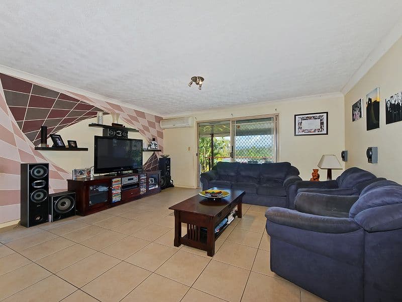 10 Rachelle Court, MERRIMAC QLD 4226, Merrimac - Thumbnail 2