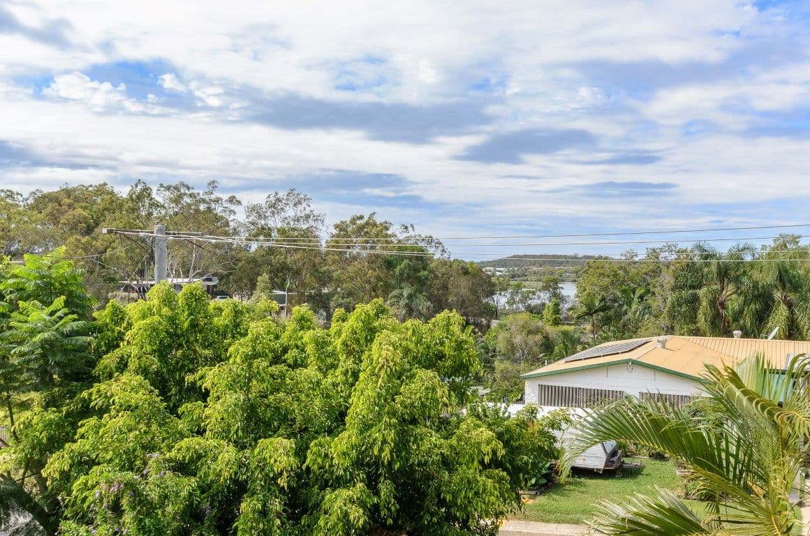 21 Marina Avenue, Boyne Island QLD 4680, Boyne Island - Thumbnail 2