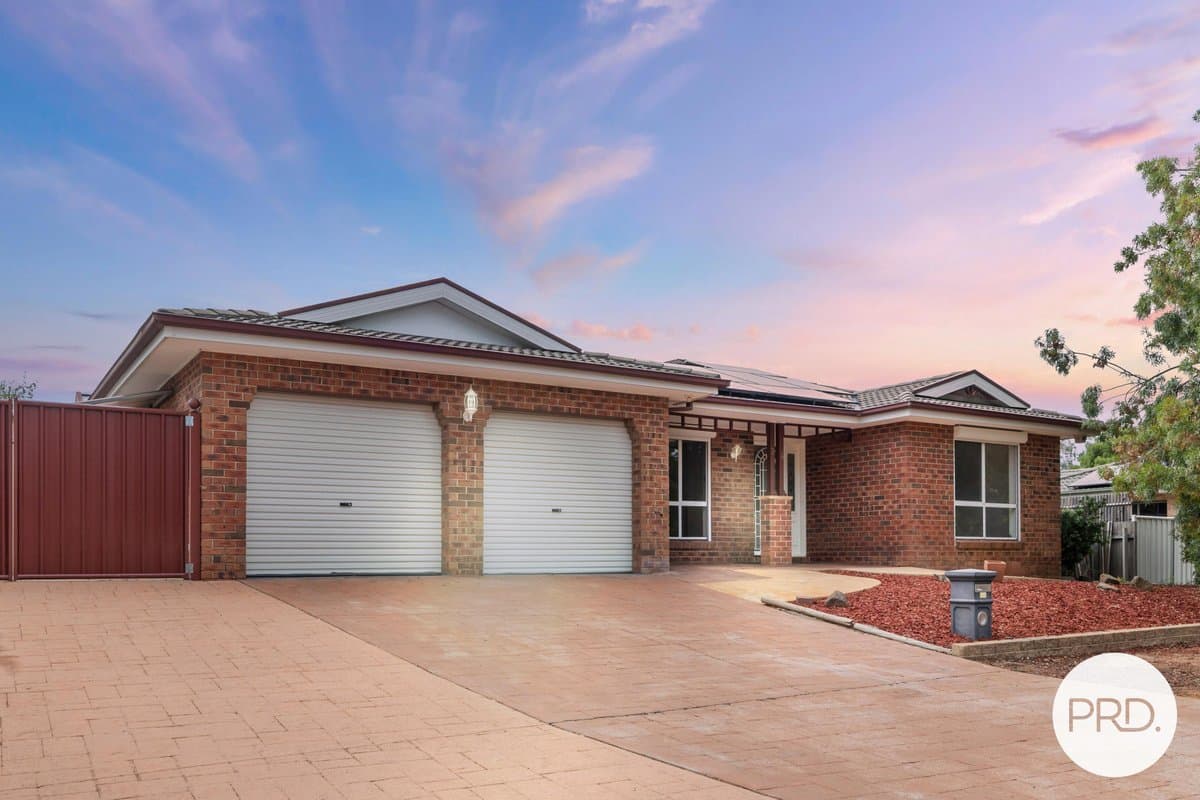 24 Buckmaster Crescent, DUNLOP ACT 2615, Dunlop - Image 1