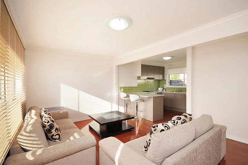 10 Stapley Crescent, CHADSTONE VIC 3148, Chadstone - Thumbnail 2