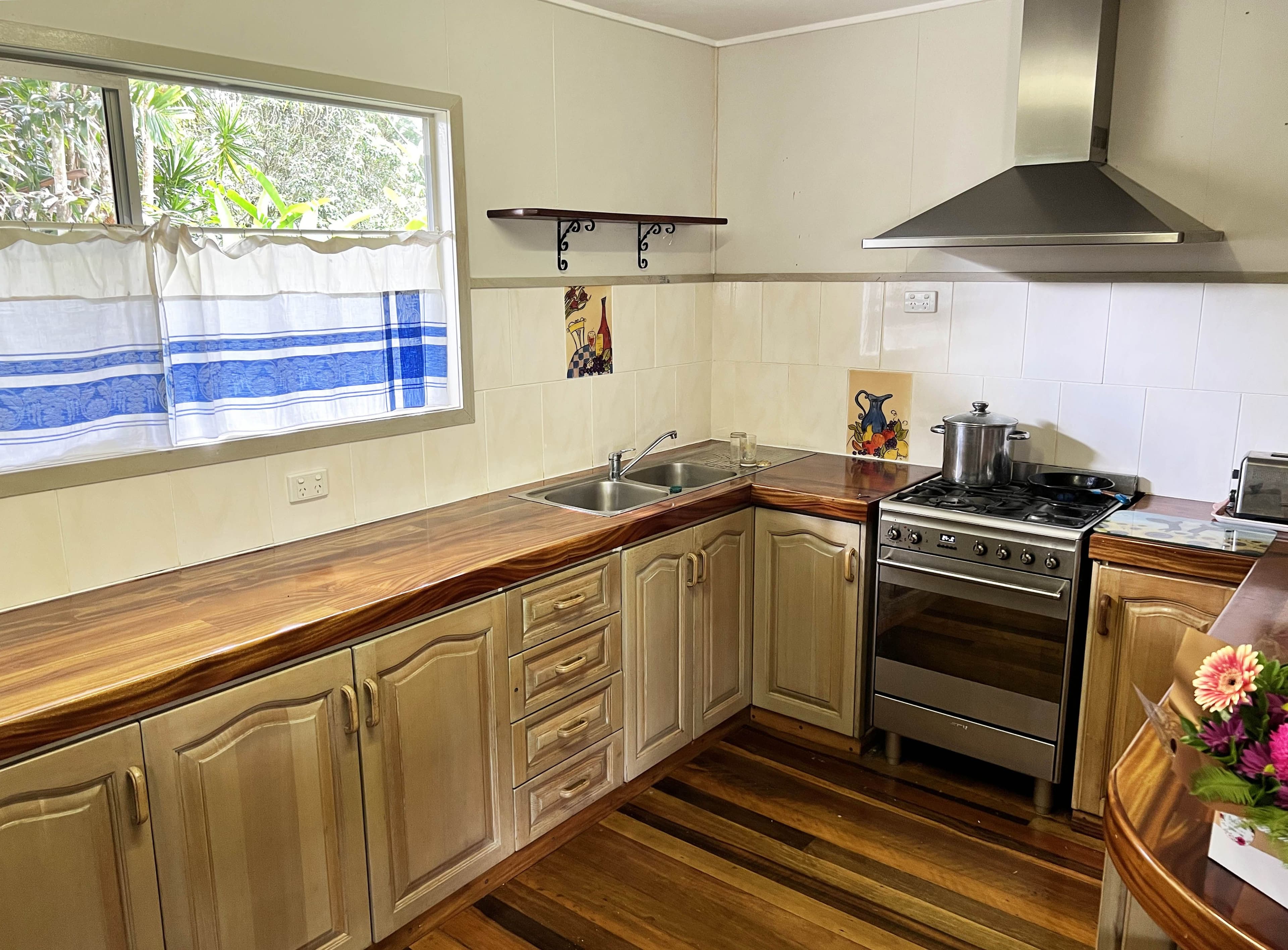 61 Mountain View Drive, Atherton QLD 4883, Atherton - Thumbnail 2