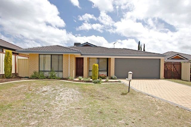 17 Fortescue Bend, GOSNELLS WA 6110, Gosnells - Image 1
