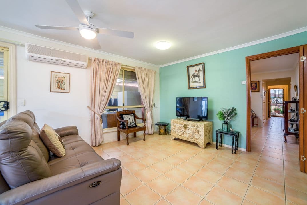 11 Peterson Avenue, Mitchell Park SA 5043, Mitchell Park - Thumbnail 4