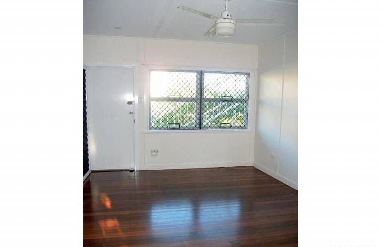 201 Golden Four Drive, BILINGA QLD 4225, Bilinga - Thumbnail 5