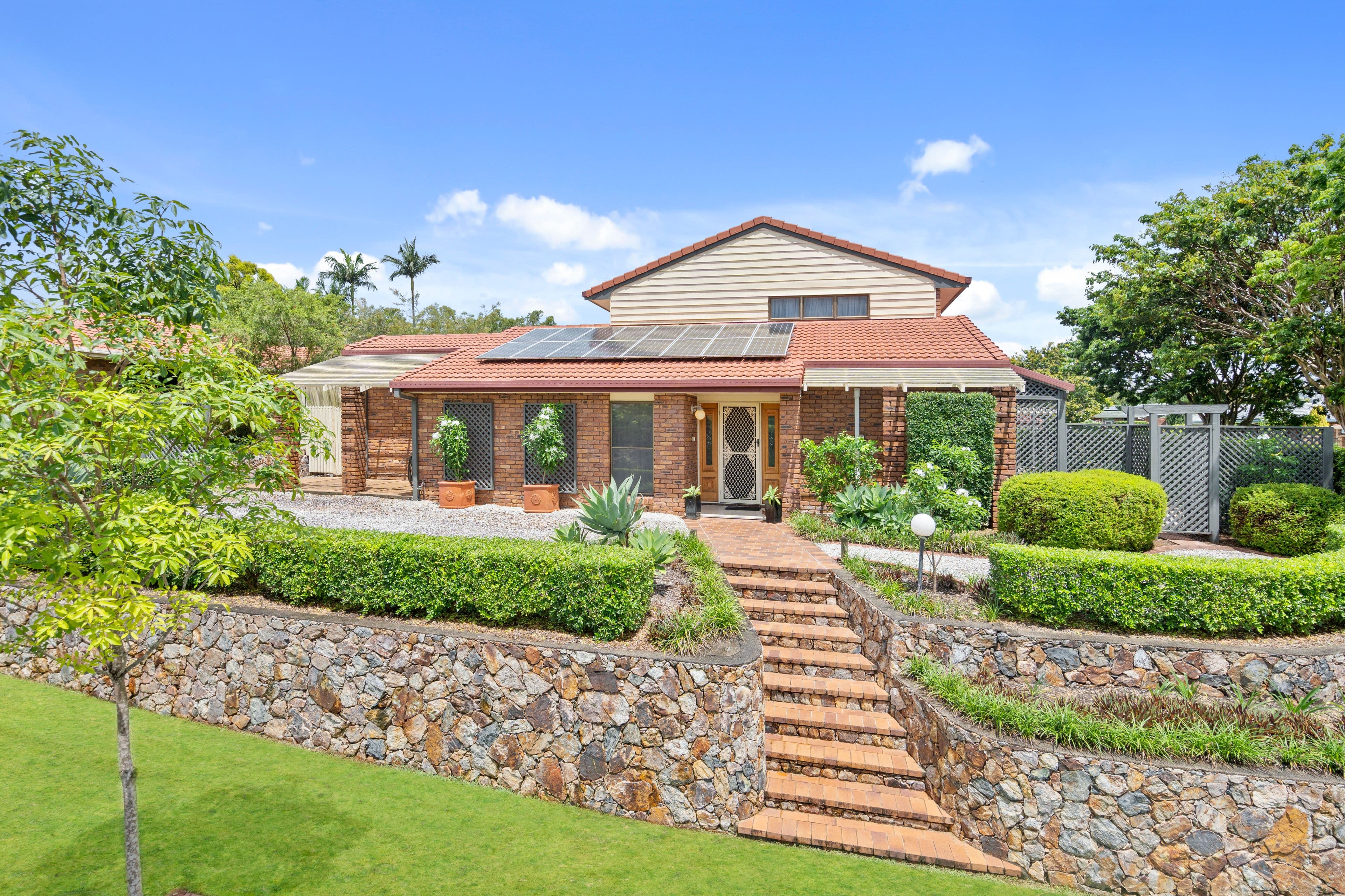 1 Marydale Court, Carindale QLD 4152, Carindale - Image 1