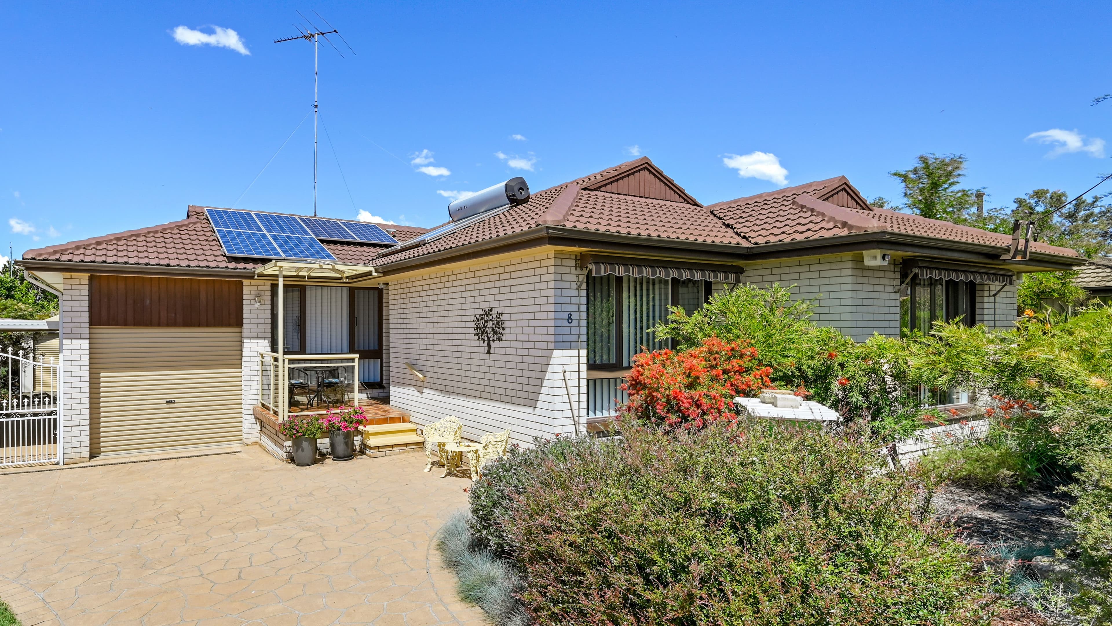 8 Alice Street, Macquarie Fields NSW 2564, Macquarie Fields - Image 1