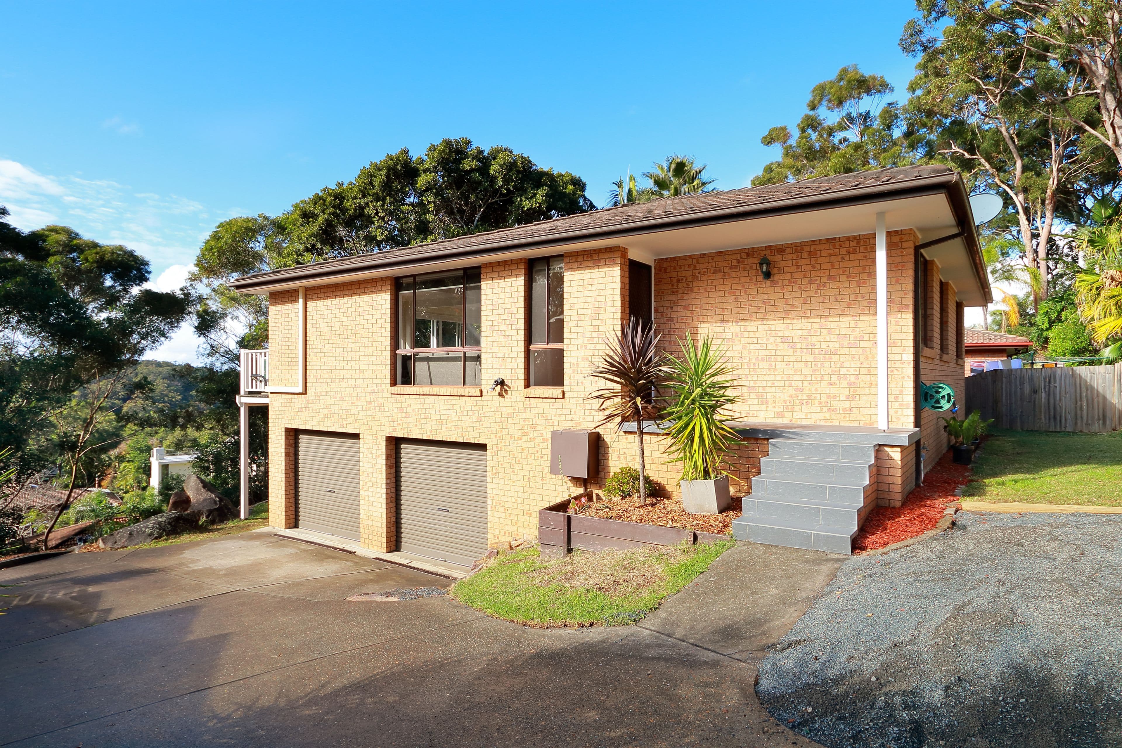 5 Koorabel Street, Lugarno - Thumbnail 2