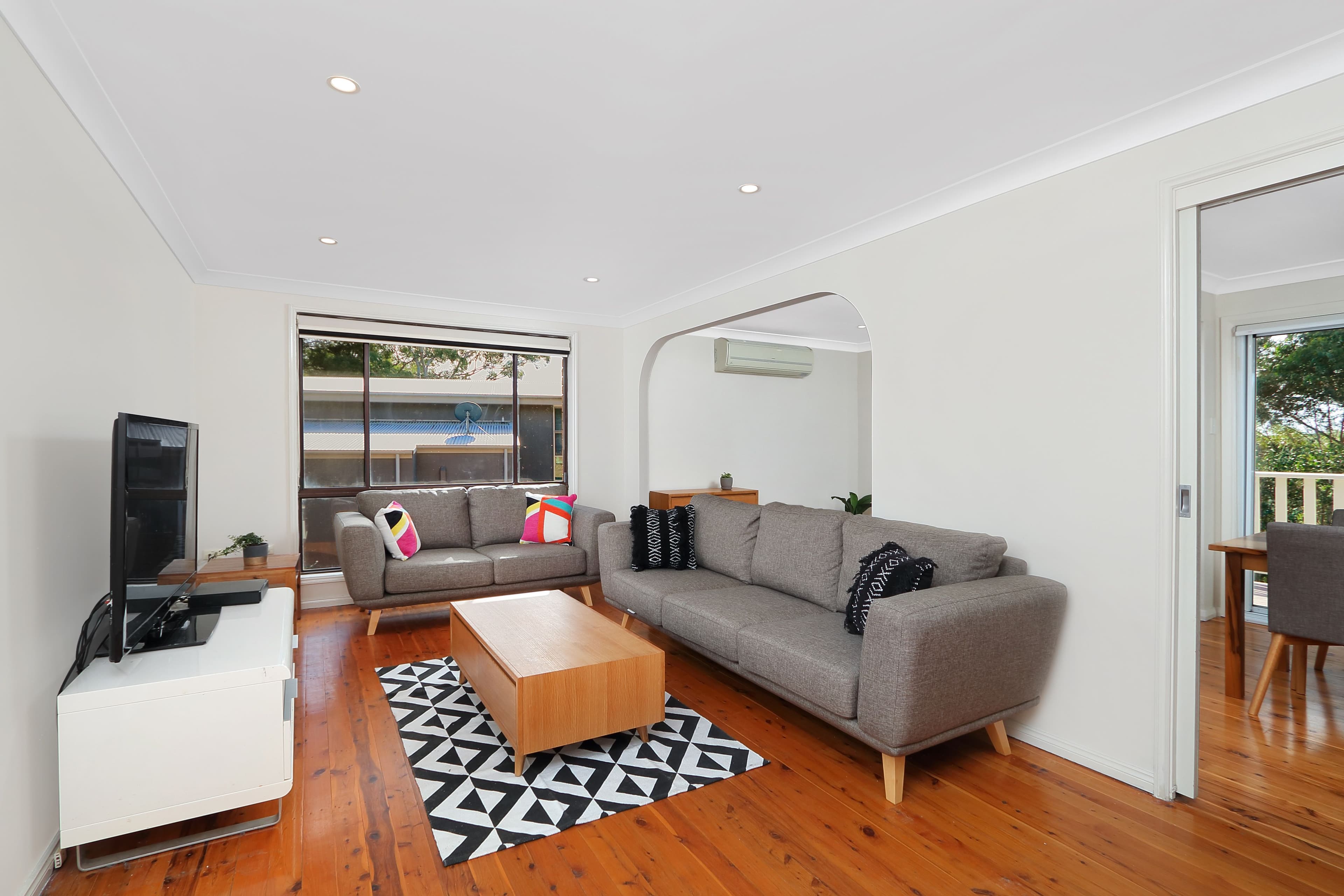 5 Koorabel Street, Lugarno - Thumbnail 3