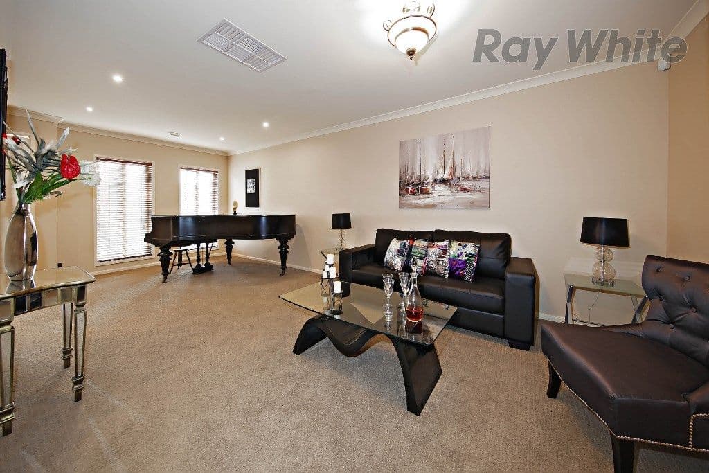 11 Ginger Lane, Point Cook VIC 3030, Point Cook - Thumbnail 2