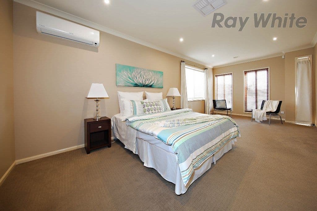 11 Ginger Lane, Point Cook VIC 3030, Point Cook - Thumbnail 3