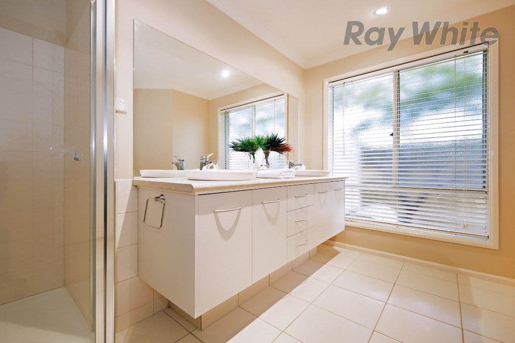 11 Ginger Lane, Point Cook VIC 3030, Point Cook - Thumbnail 4