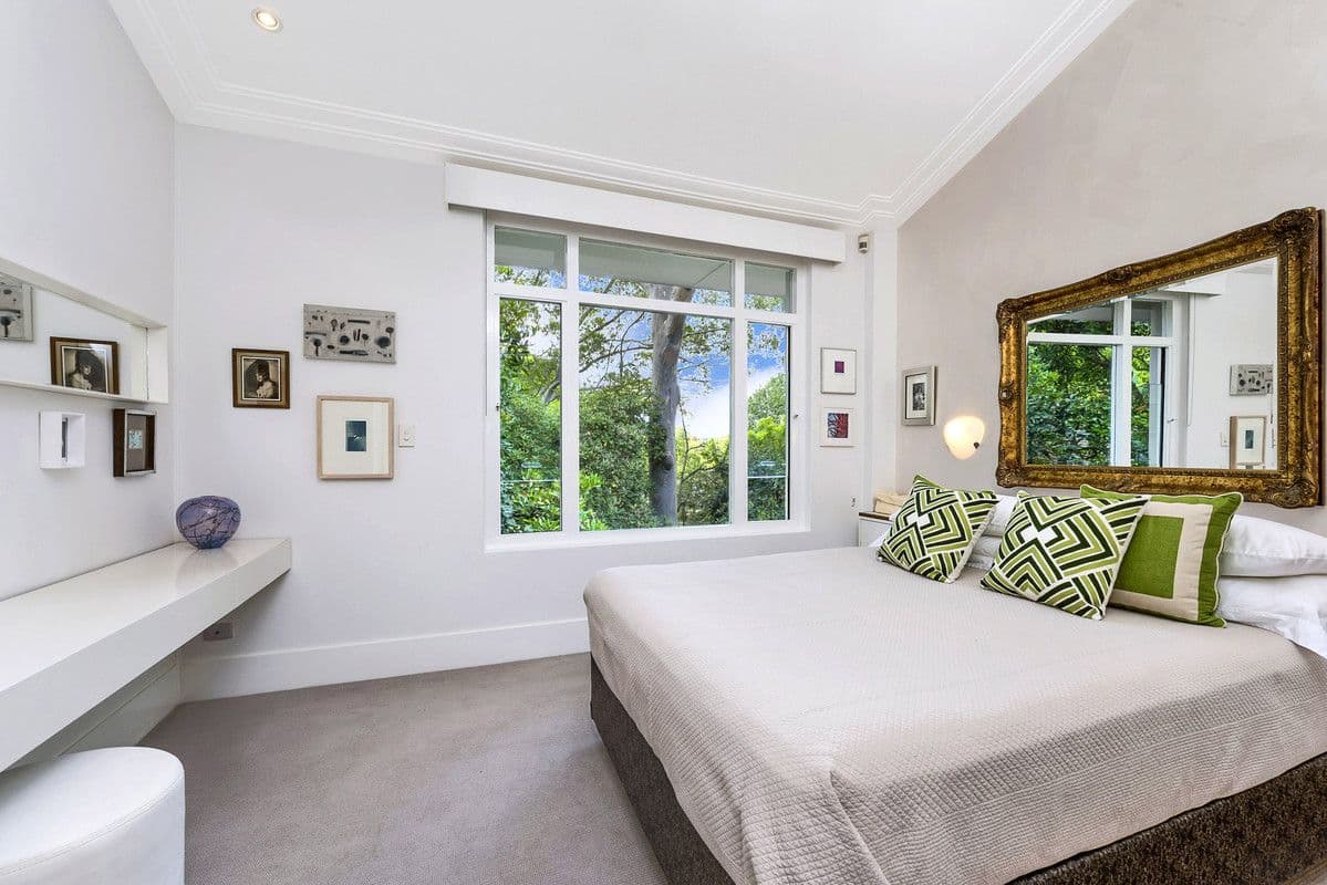 57 Ronald Avenue, Greenwich - Thumbnail 5