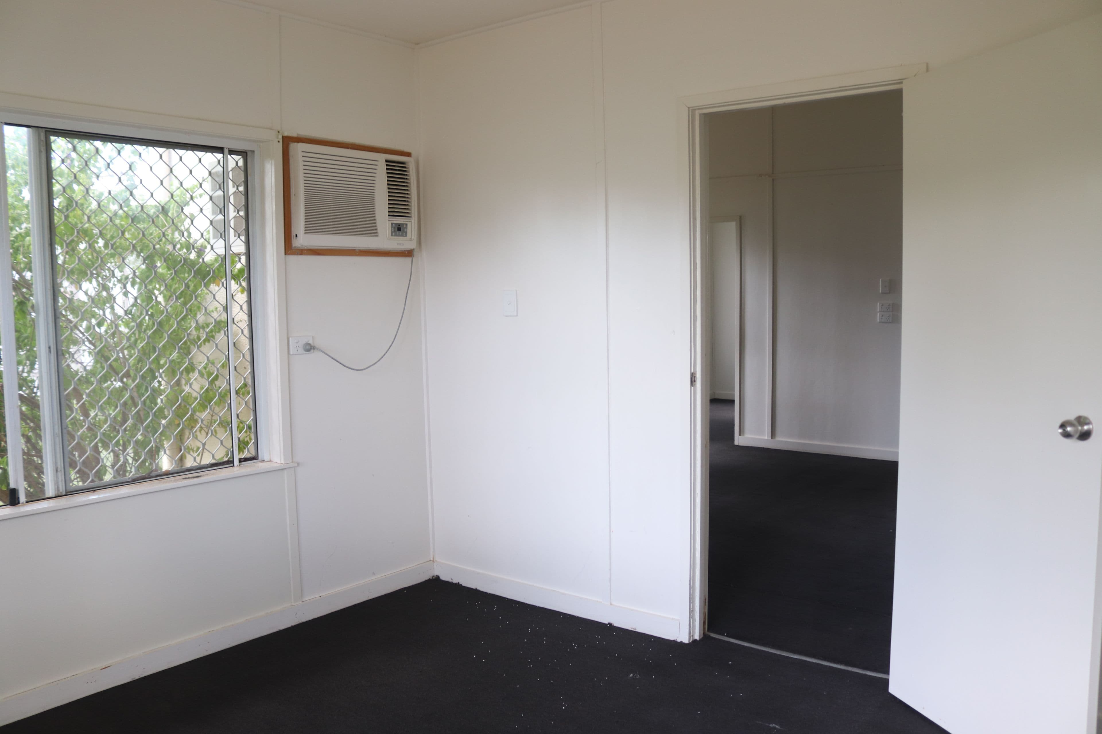 13 Hunter Street, Charleville QLD 4470, Charleville - Thumbnail 4