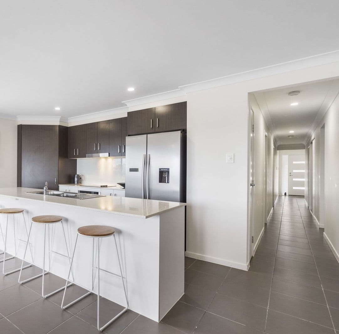 72 Stanicki Circuit, Bellbird Park QLD 4300, Bellbird Park - Thumbnail 7