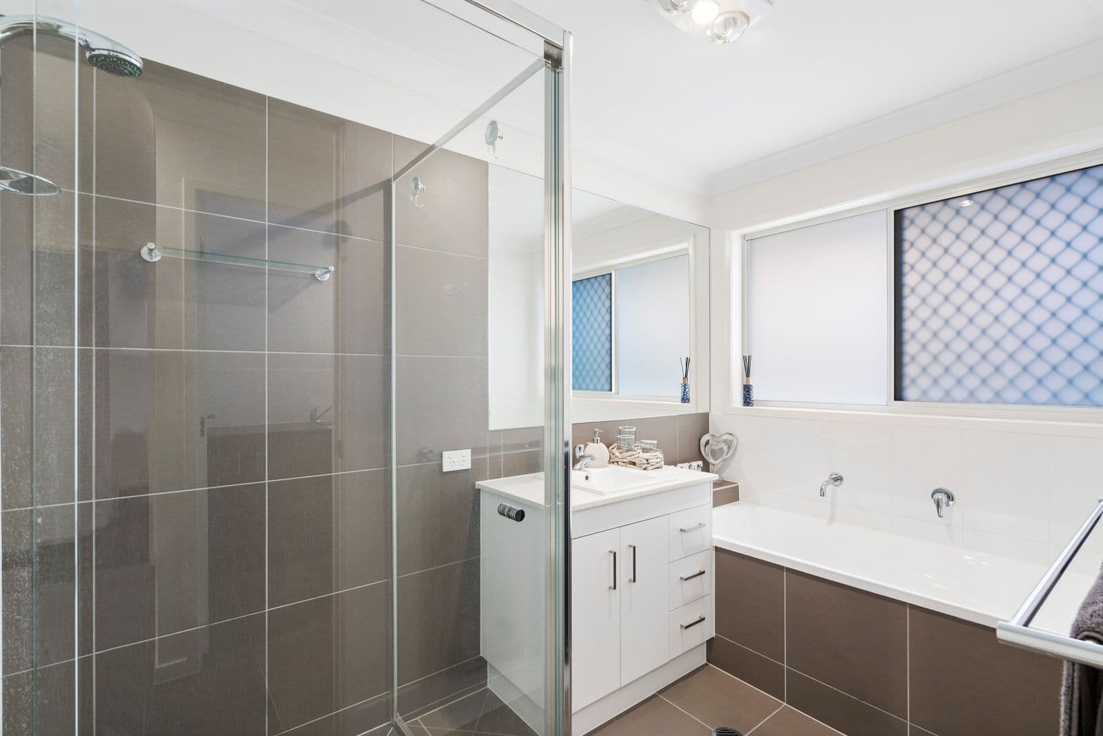 72 Stanicki Circuit, Bellbird Park QLD 4300, Bellbird Park - Thumbnail 8