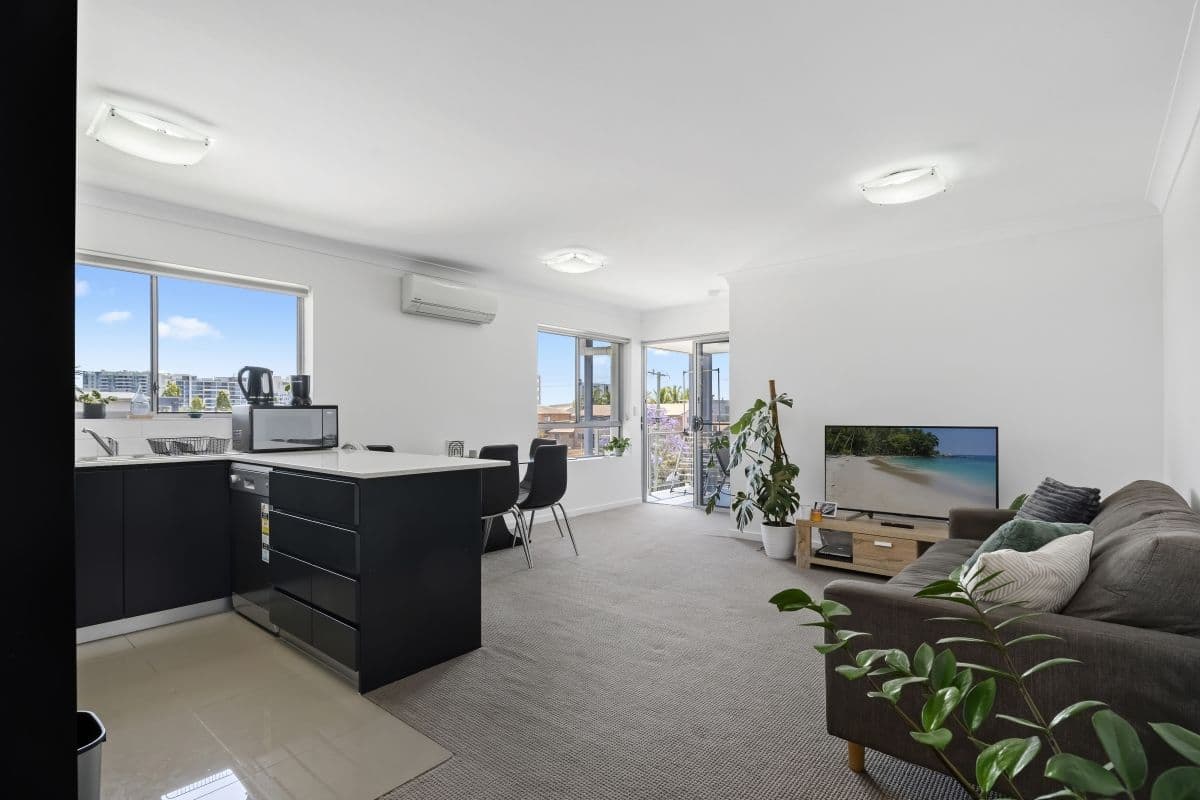 14-16 Proud Street, Labrador QLD 4215, Labrador - Thumbnail 4