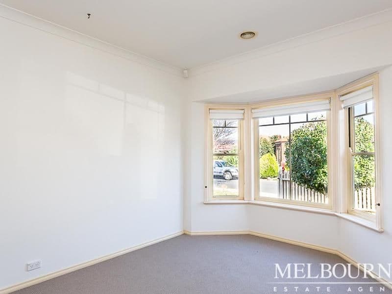 14 Spring Circuit, Caroline Springs VIC 3023, Caroline Springs - Thumbnail 4