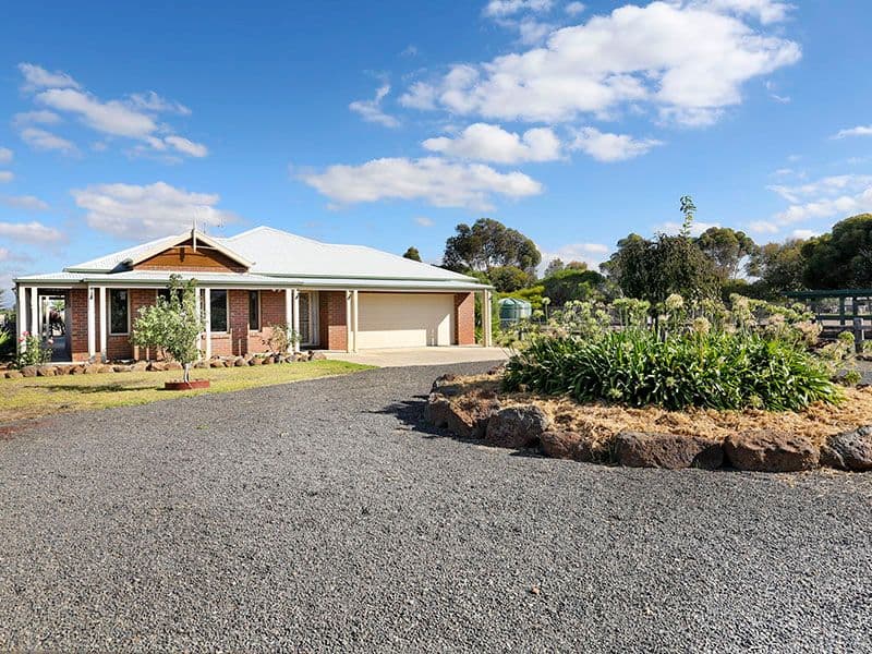 80 Darlington Drive, ANAKIE VIC 3213, Anakie - Thumbnail 2