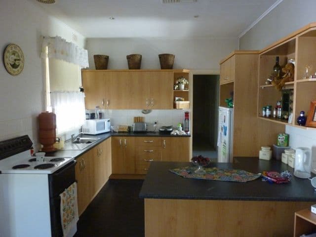 30  Daly Street, CLARE SA 5453, Clare - Thumbnail 2