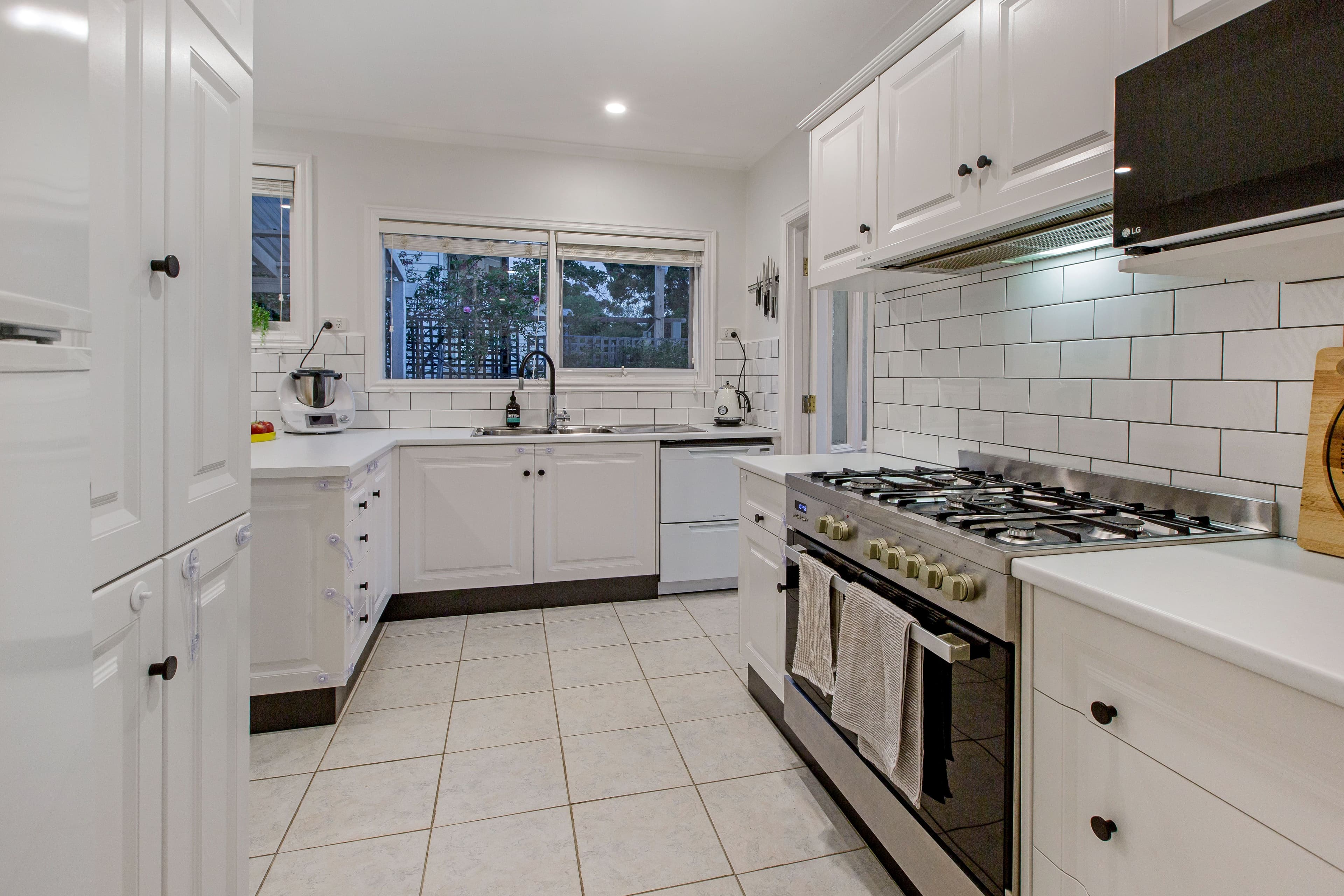 33 Humphries Road, Frankston South VIC 3199, Frankston South - Thumbnail 2