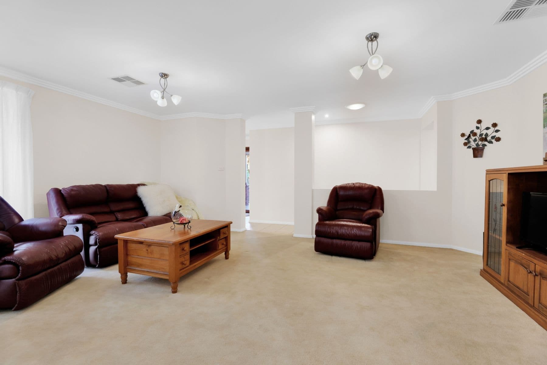 1 Kingsfield Avenue, Glenmore Park NSW 2745, Glenmore Park - Thumbnail 7