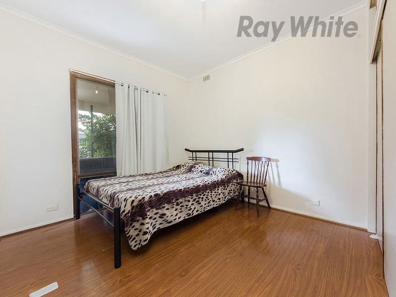 19 Huddersfield Road, Deer Park VIC 3023, Deer Park - Thumbnail 4