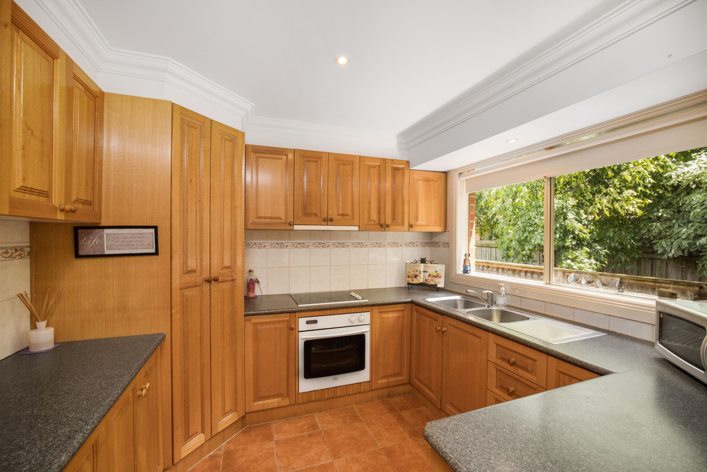 7 Sybella Avenue, Koo Wee Rup VIC 3981, Koo Wee Rup - Thumbnail 3