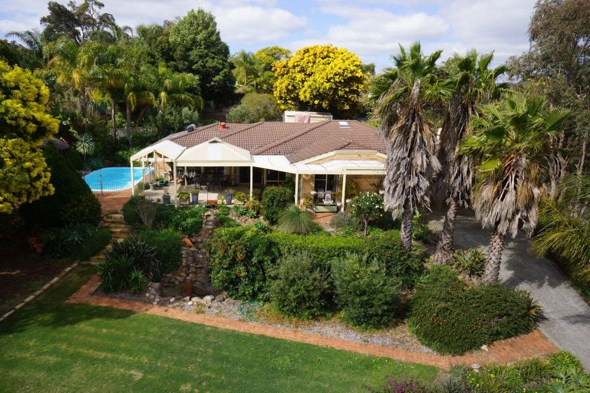 18 Chardonnay Grove, MOUNT NASURA WA 6112, Mount Nasura - Image 1