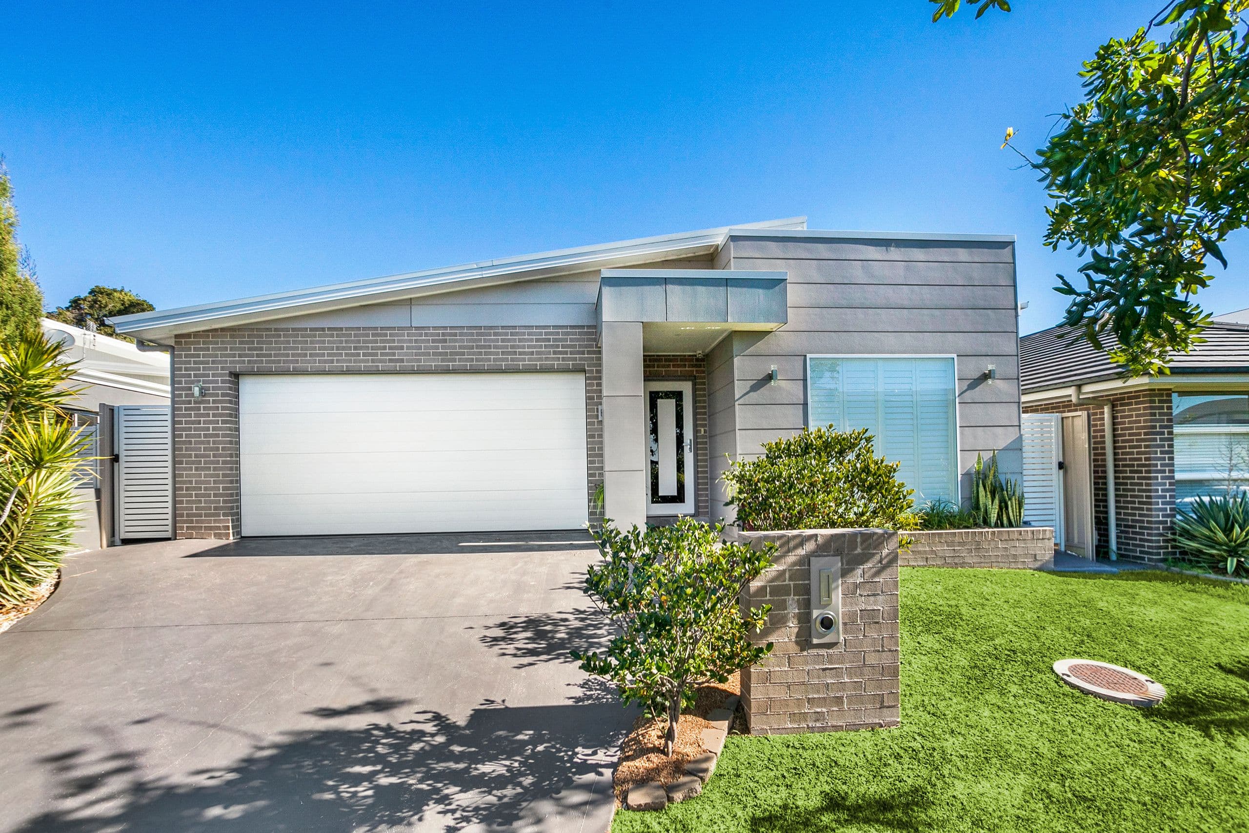 8 Shallows Drive, Shell Cove - Image 1