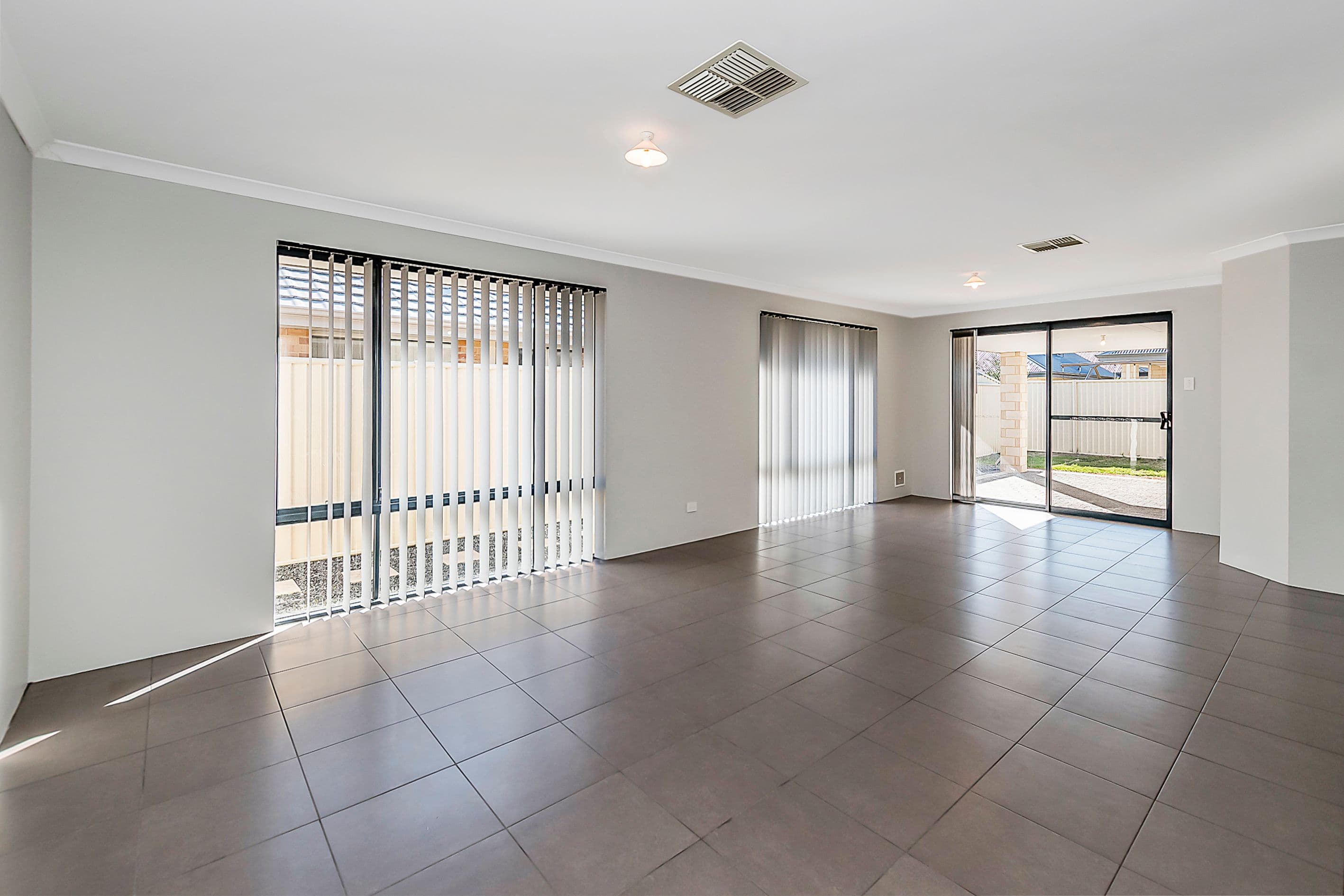 14 Whipbird Street, Baldivis WA 6171, Baldivis - Thumbnail 2