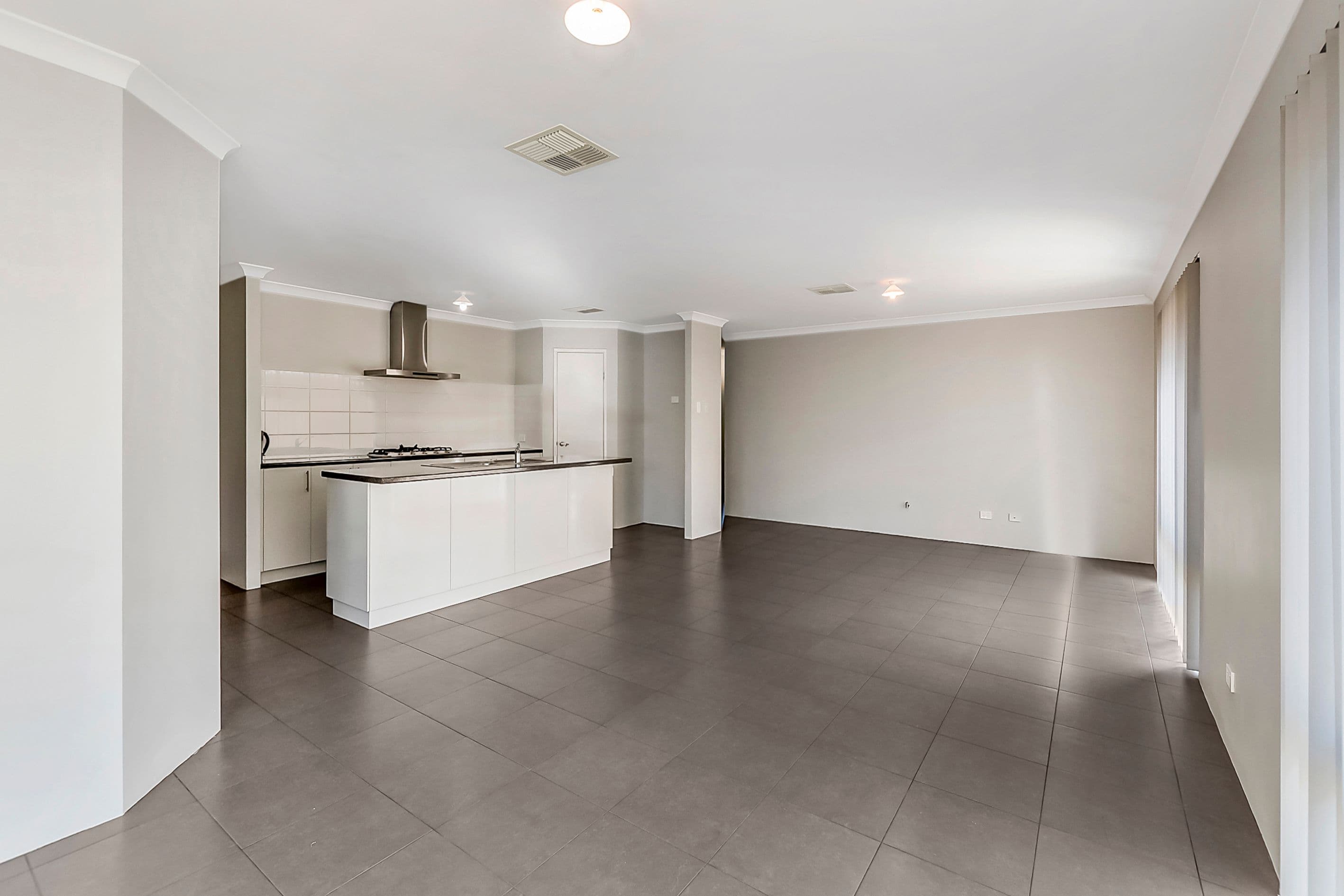 14 Whipbird Street, Baldivis WA 6171, Baldivis - Thumbnail 4