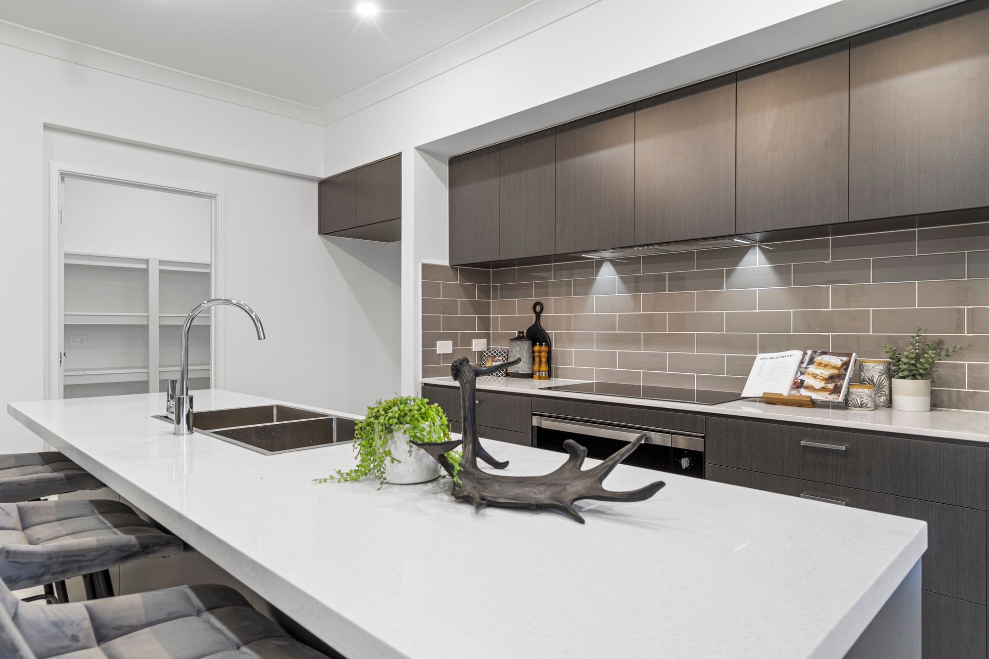 10 Visser Court, Rochedale South QLD 4123, Rochedale South - Thumbnail 4