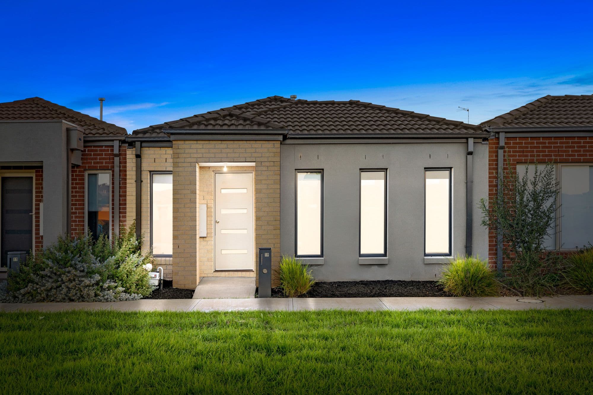 19 Fox Walk, Truganina VIC 3029, Truganina - Image 1
