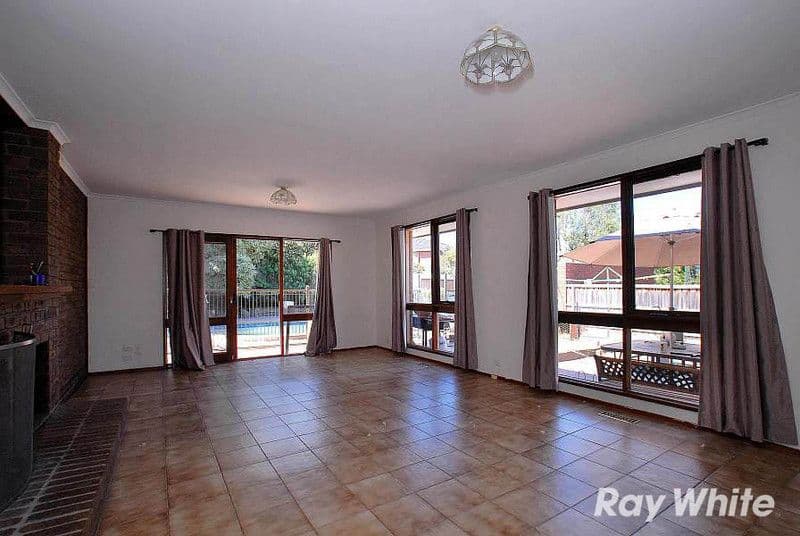 12 Tanderra Crescent, WANTIRNA VIC 3152, Wantirna - Thumbnail 3