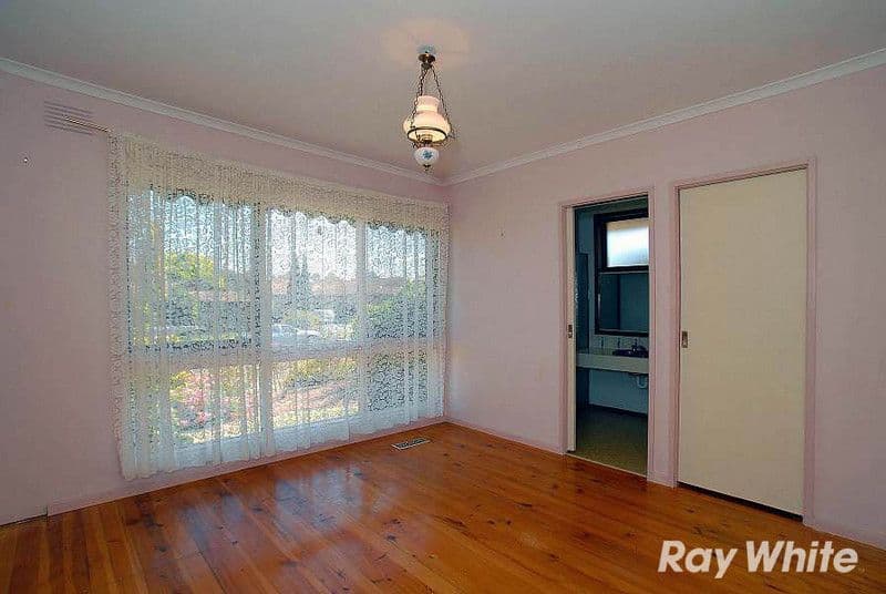 12 Tanderra Crescent, WANTIRNA VIC 3152, Wantirna - Thumbnail 4