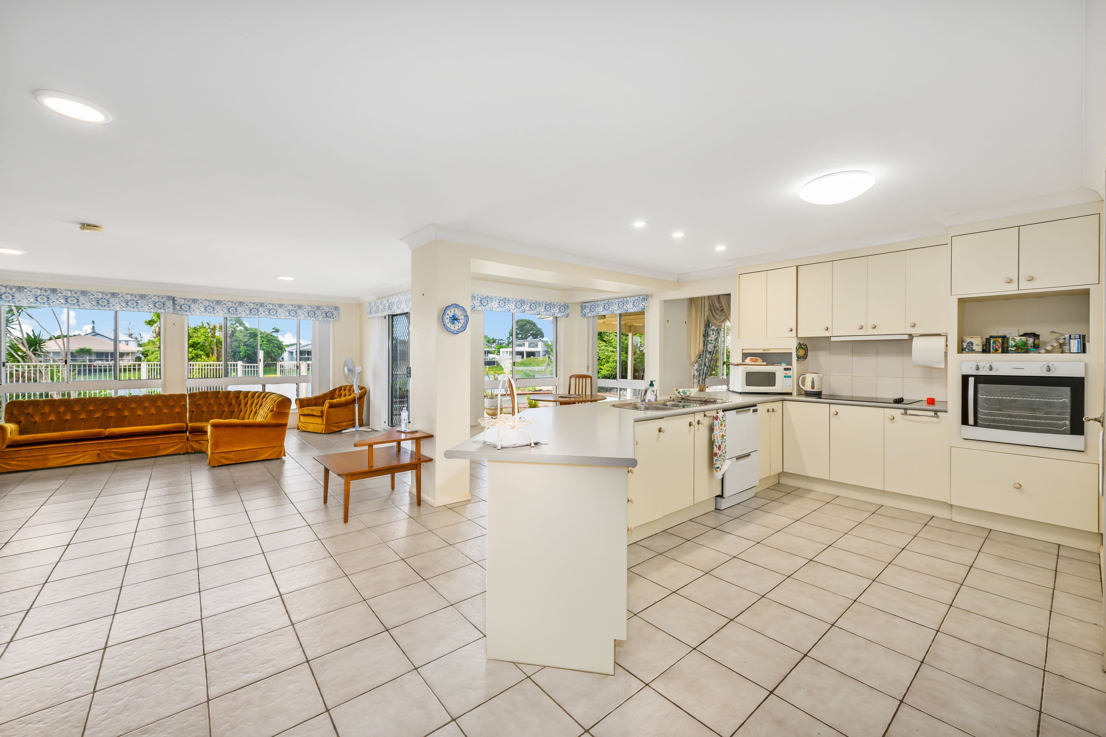 13 Villa Court, Broadbeach Waters QLD 4218, Broadbeach Waters - Thumbnail 5